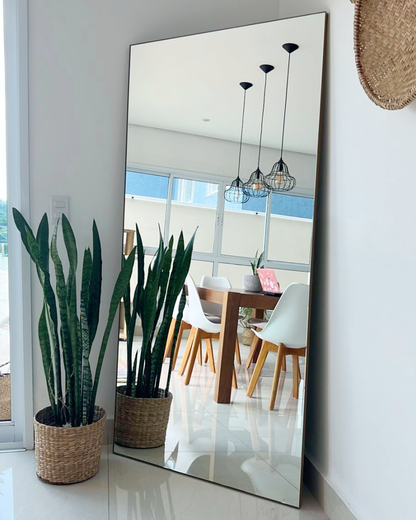 Espelho de chão leve 1,82 x 0,90 m – Liquidação